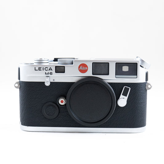 Pre-Owned Leica M6 Silver .72 #2002801