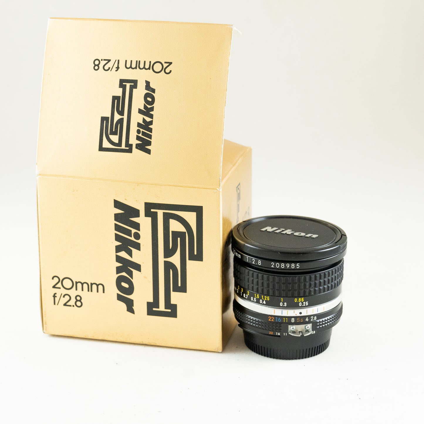 Pre-Owned Nikon 20mm f2.8 AIS Nikkor #208985