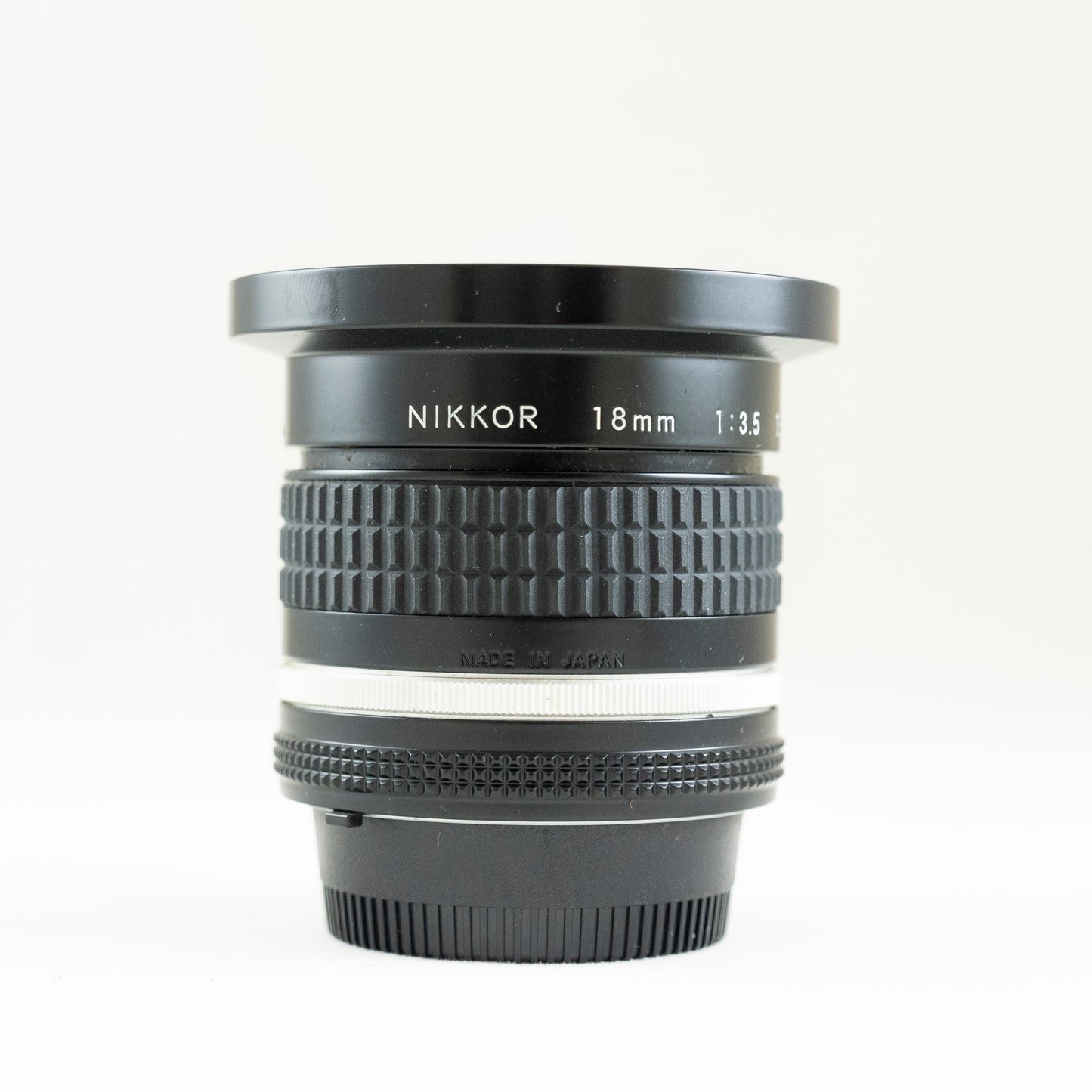 Pre-Owned Nikon 18mm f3.5 AIS Nikkor #188226