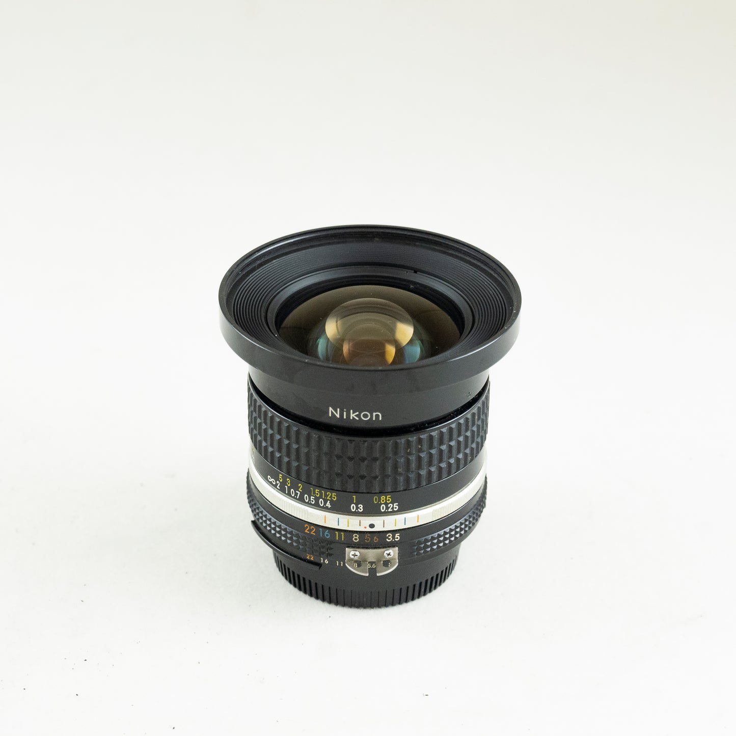 Pre-Owned Nikon 18mm f3.5 AIS Nikkor #188226